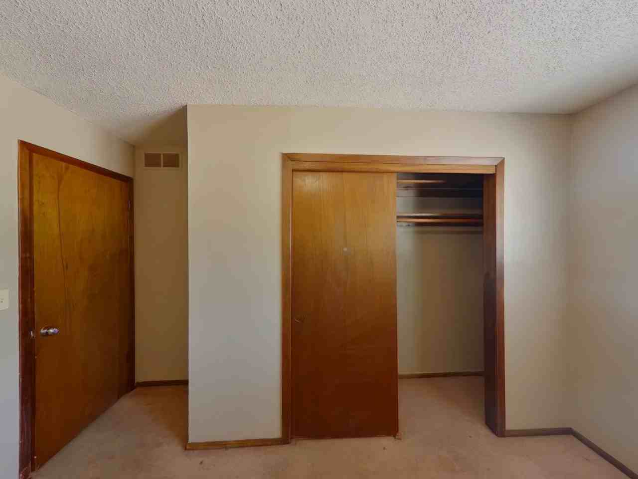 614 N Richmond Ave - Photo 7 of 18