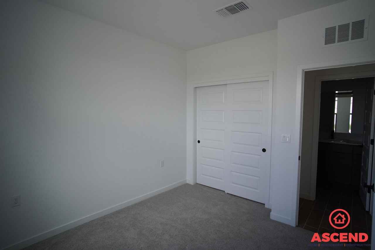 7419 Peach Grove Ln - Photo 7 of 22