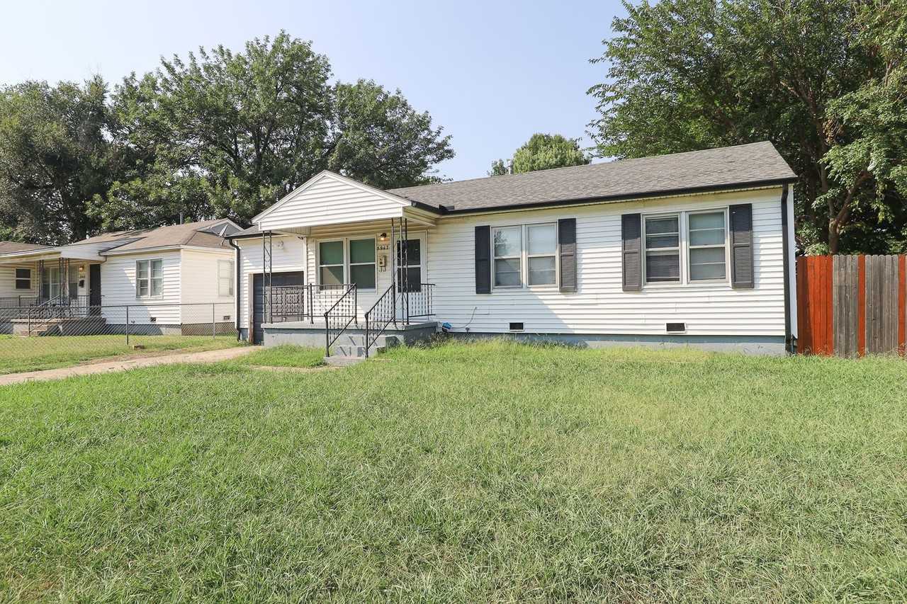 5947 E King Pl - Photo 3 of 19