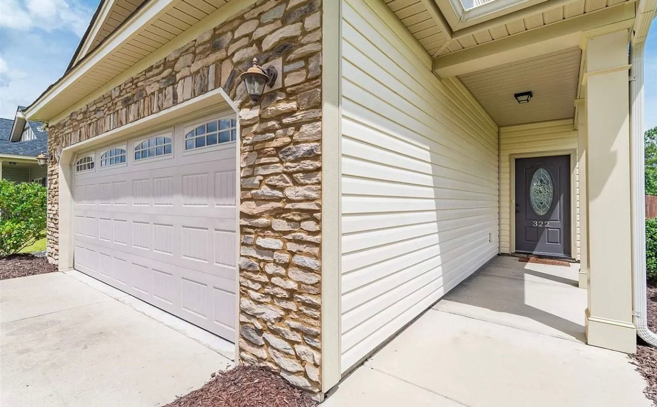 322 Tufton Ct - Photo 4 of 38