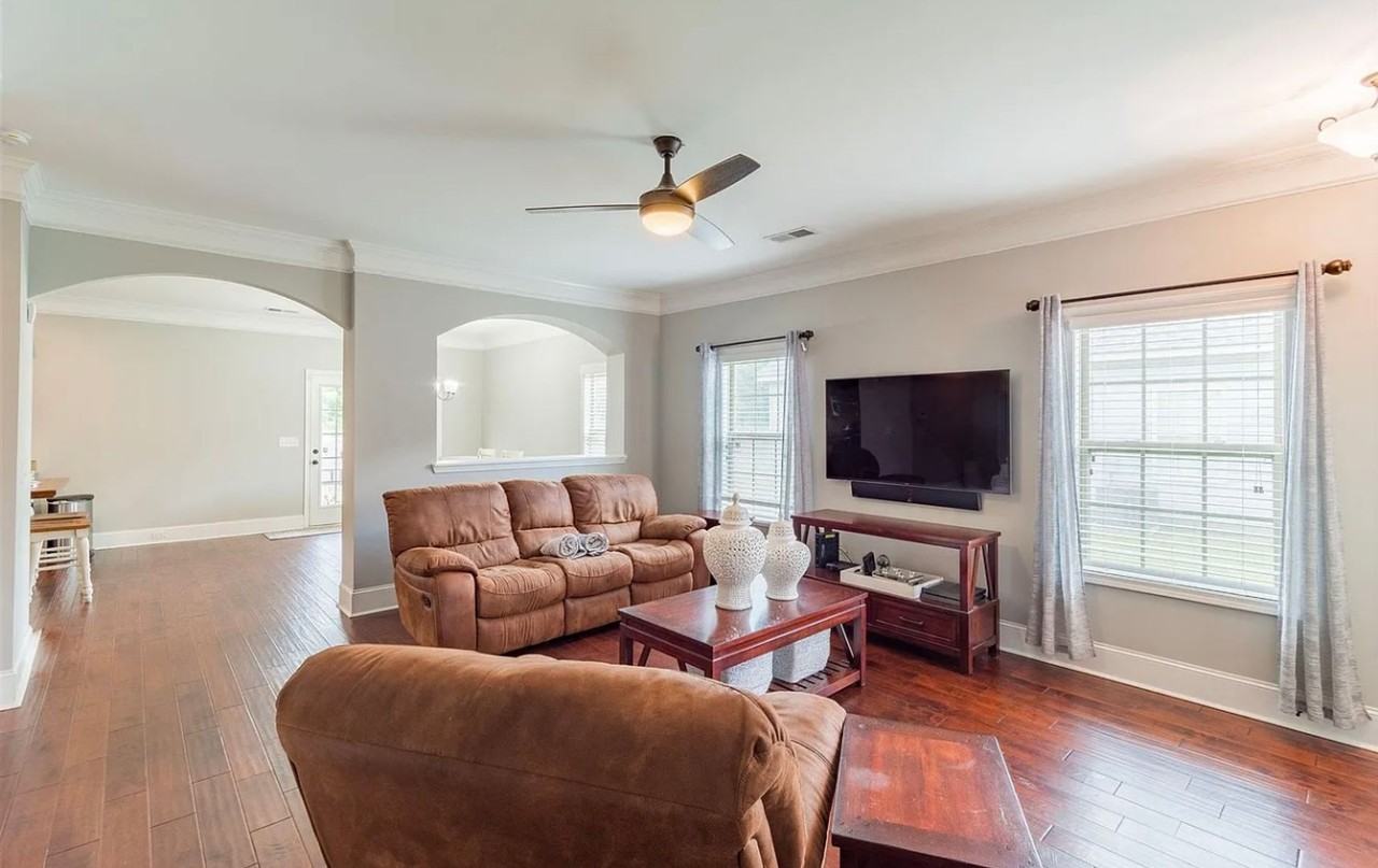 322 Tufton Ct - Photo 7 of 38