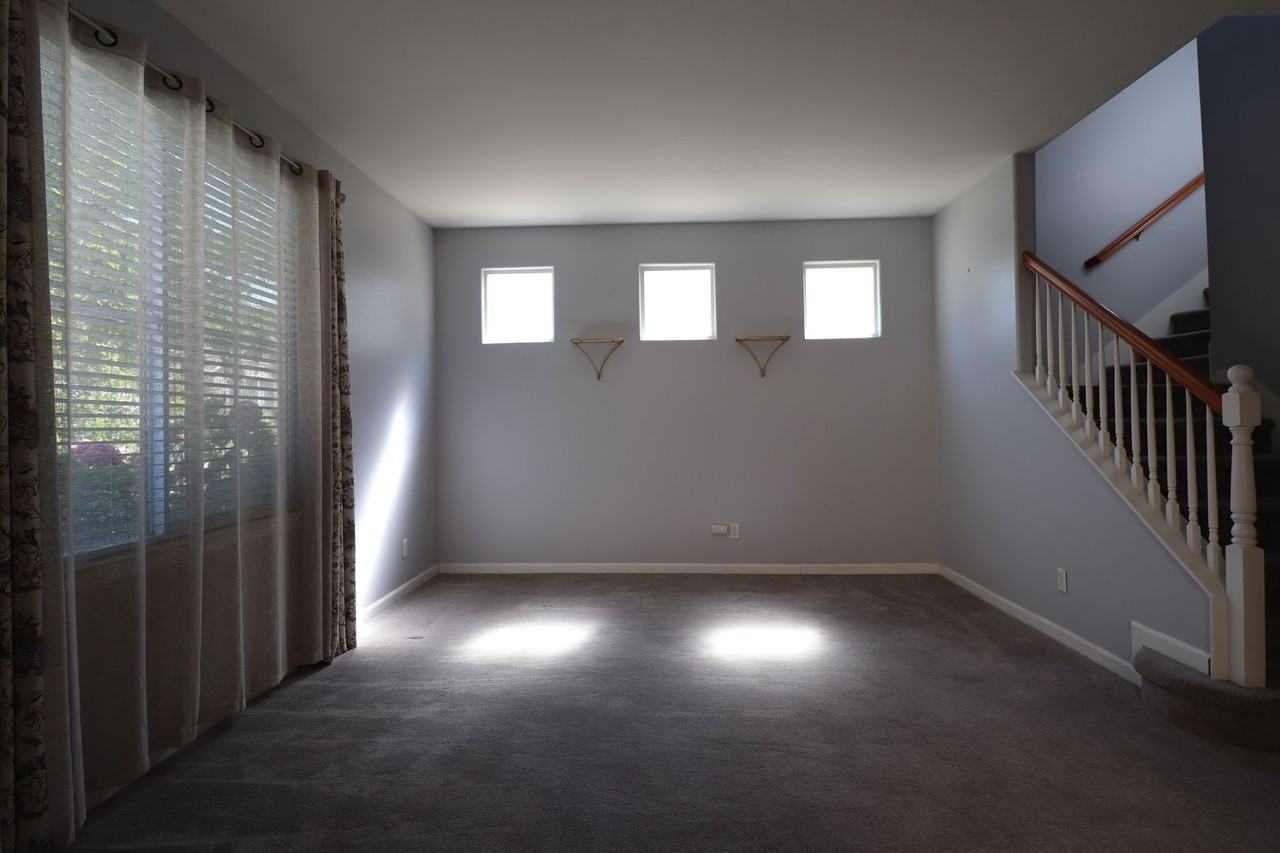 2233 Cordoban Ln - Photo 3 of 25