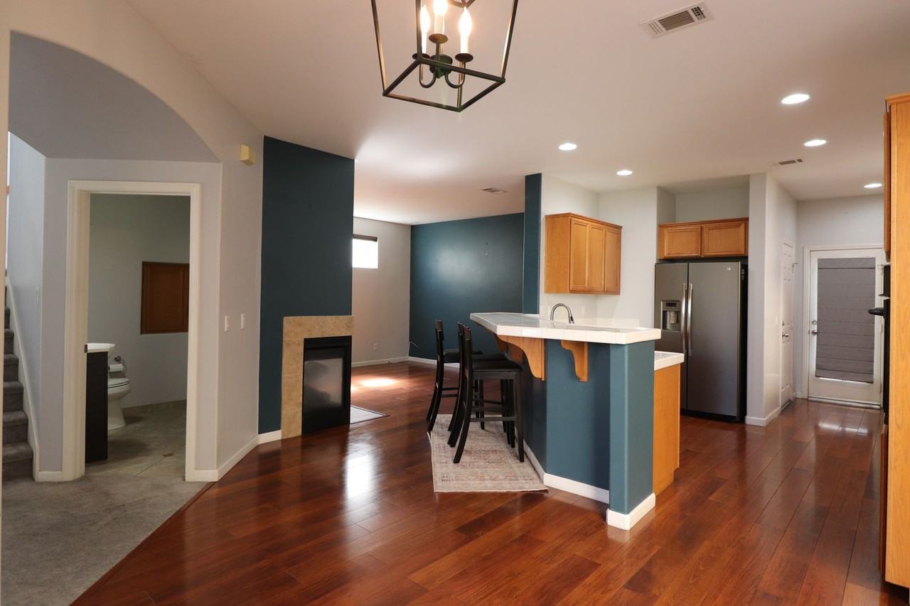 2233 Cordoban Ln - Photo 6 of 25