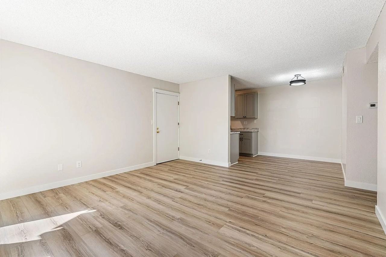 3250 Oneal Cir #D15 - Photo 7 of 24