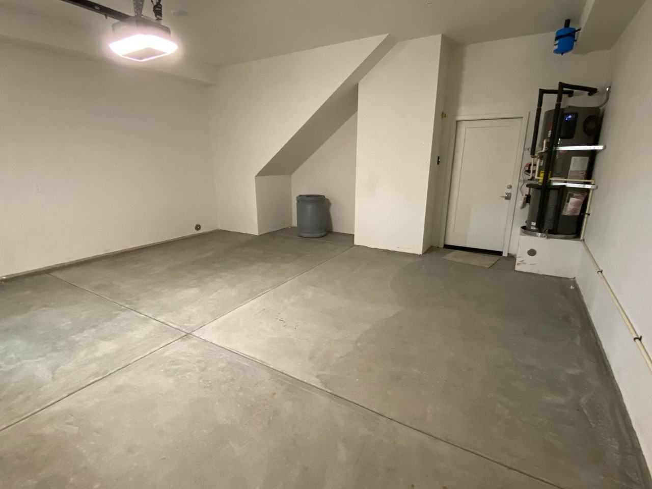 1220 Lampshire Dr - Photo 3 of 17