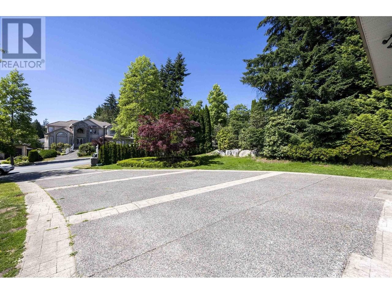 Salal Crescent & Parkway Blvd - Photo 3 of 9