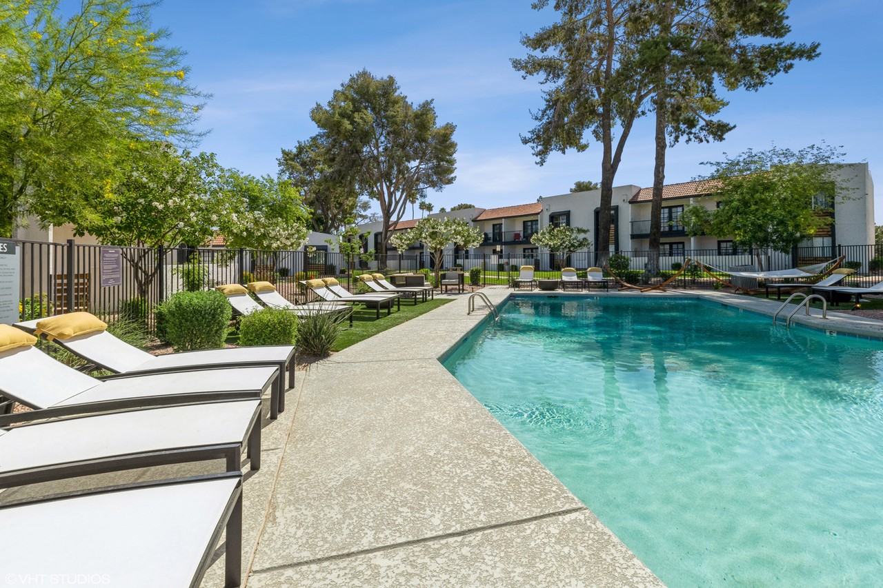 Tempe Vista - Photo 3 of 50