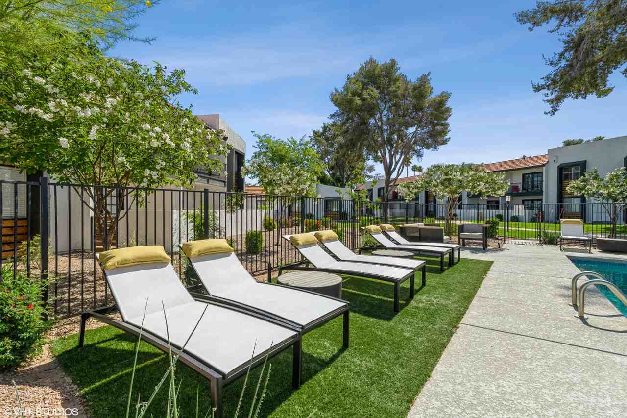 Tempe Vista - Photo 4 of 50