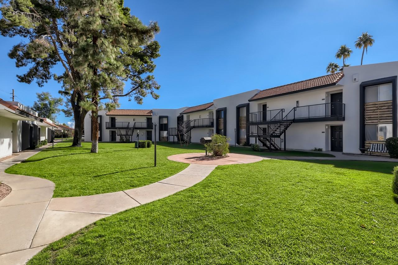 Tempe Vista - Photo 6 of 50