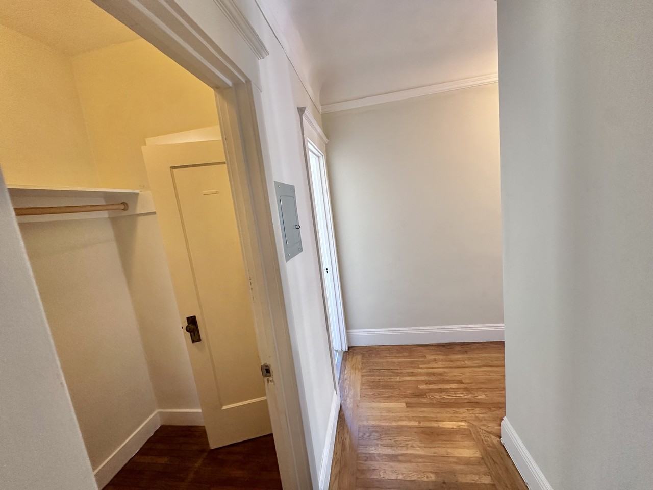 840 Geary St #52 - Photo 2 of 11