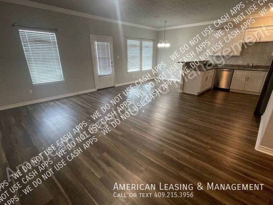 2680 Saint Helena St - Photo 3 of 19