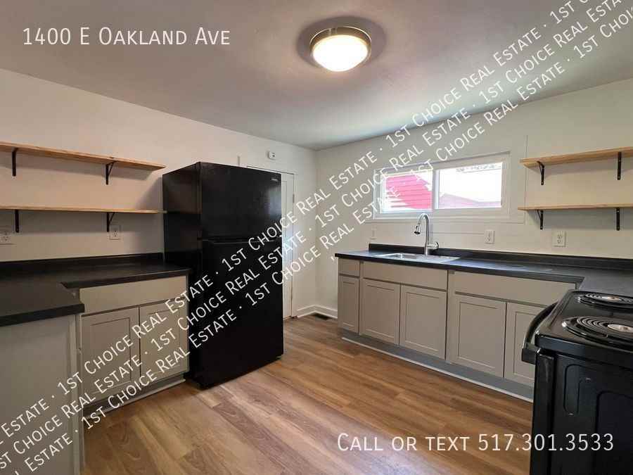 1400 E Oakland Ave - Photo 3 of 26