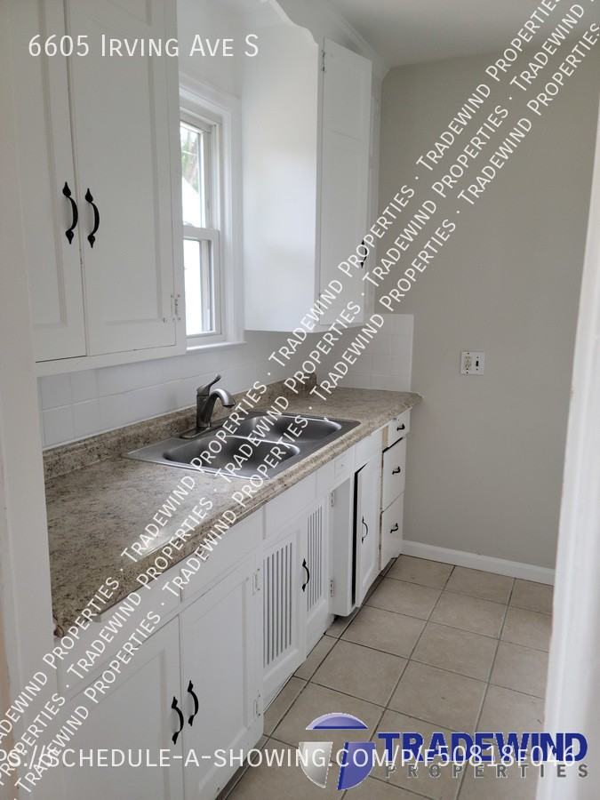 6605 Irving Ave S - Photo 3 of 29