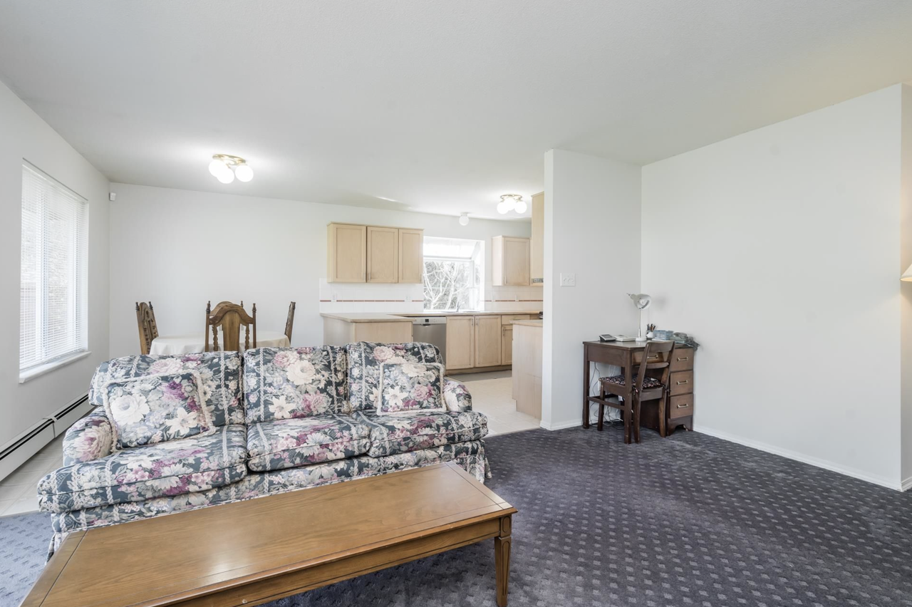 8358 143 Street - Photo 6 of 29