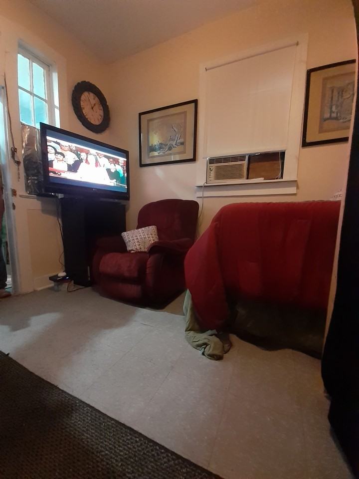 8428 Oleander St #REAR - Photo 3 of 23