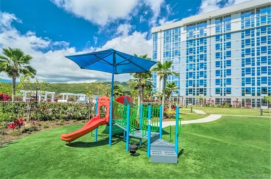 7000 Hawaii Kai Dr #3308 - Photo 6 of 10