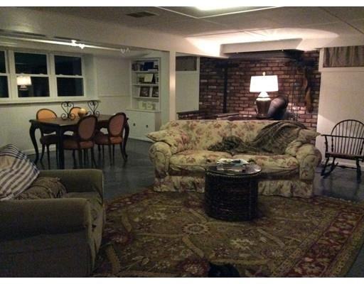 19 Anna Rd #19 - Photo 2 of 8