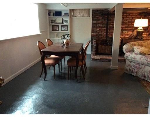 19 Anna Rd #19 - Photo 3 of 8