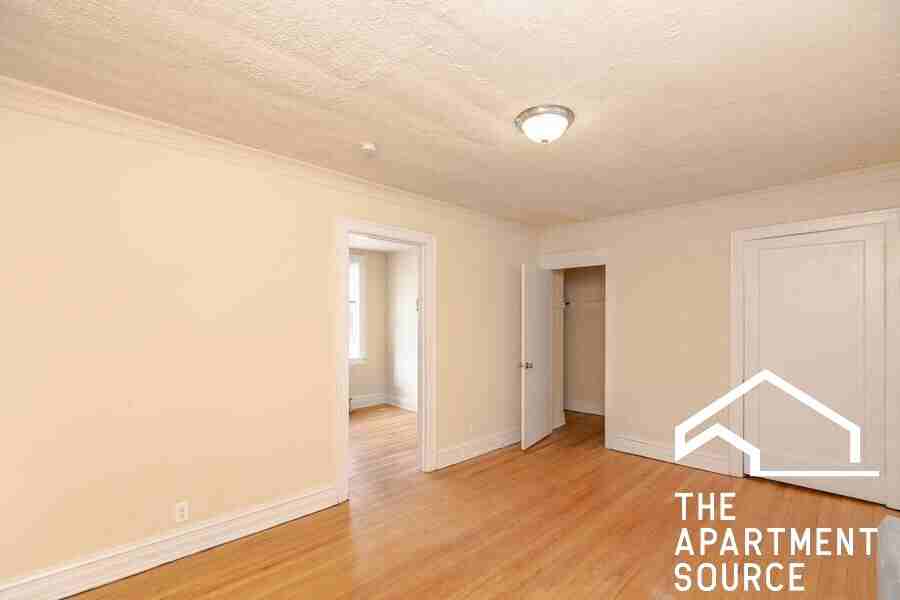 5011 W Cermak Rd #25 - Photo 4 of 7