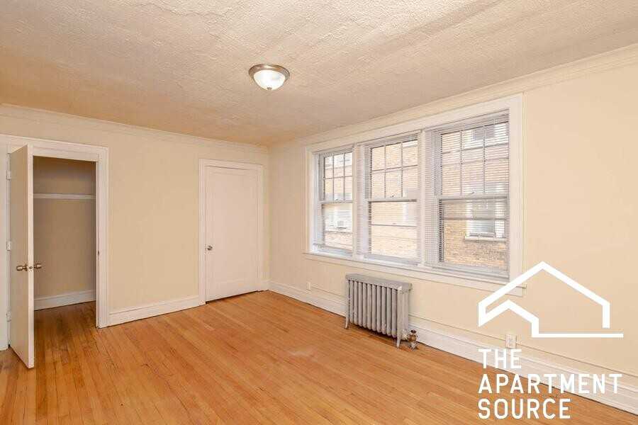 5011 W Cermak Rd #25 - Photo 5 of 7