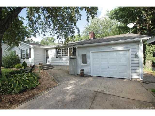 117 Chestnut Cir - Photo 3 of 32