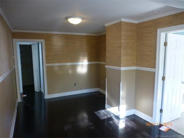 301 Alden Ave - Photo 3 of 7