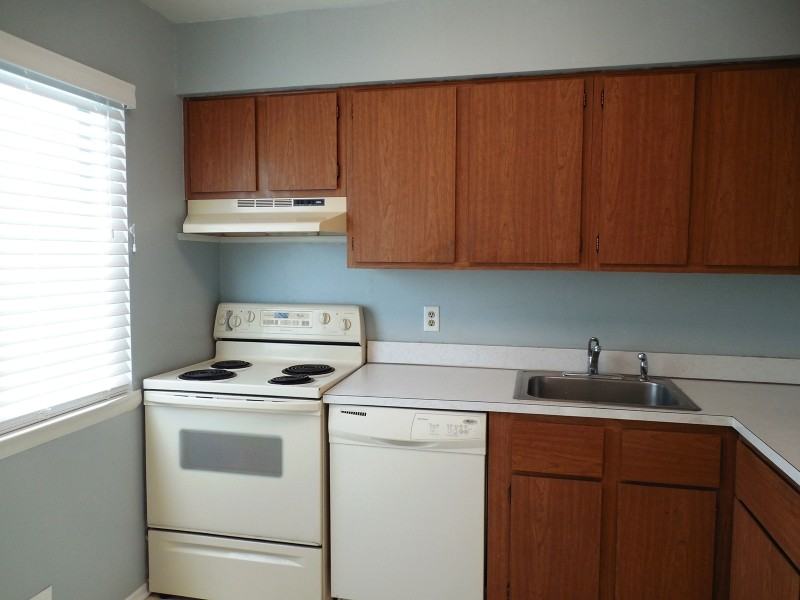 508 Stonegate Ln - Photo 2 of 17