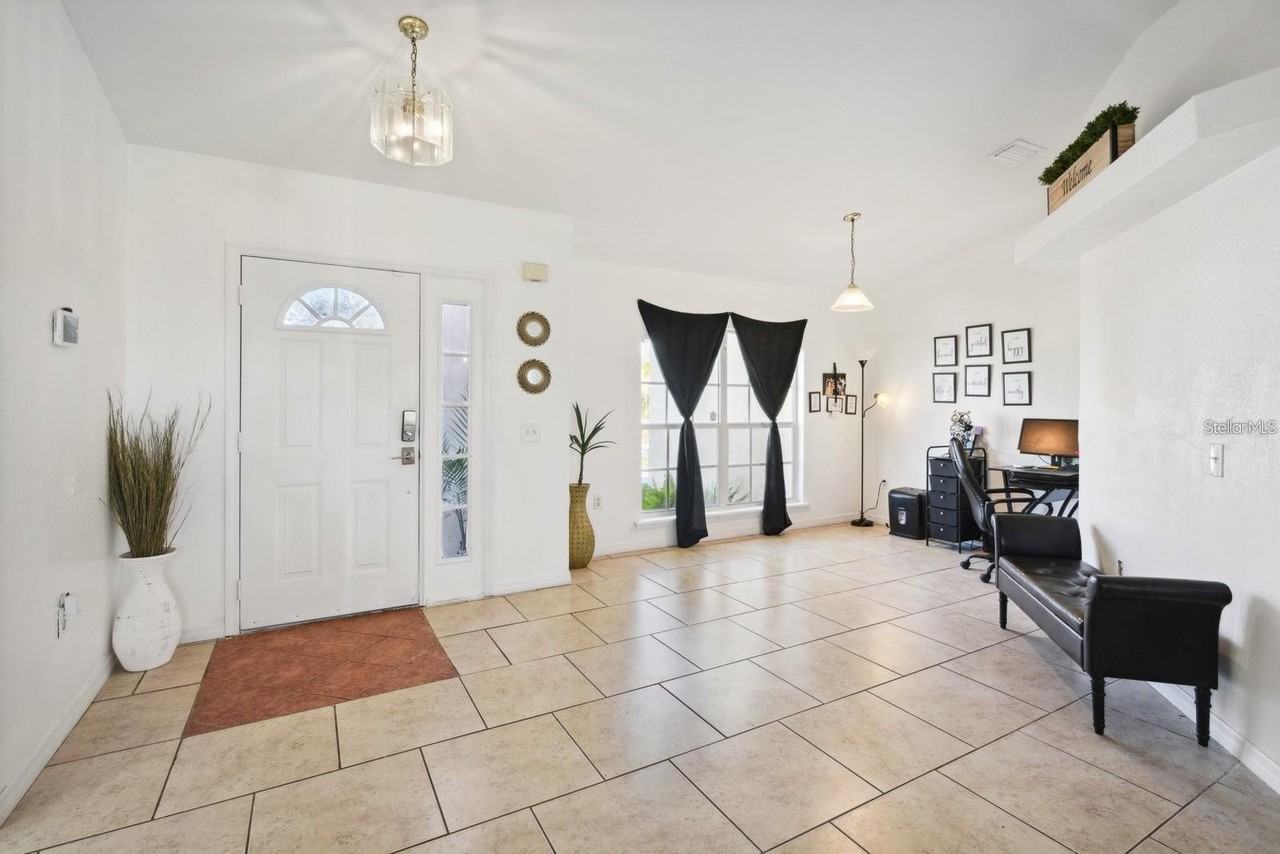 522 Partridge Dr - Photo 4 of 19