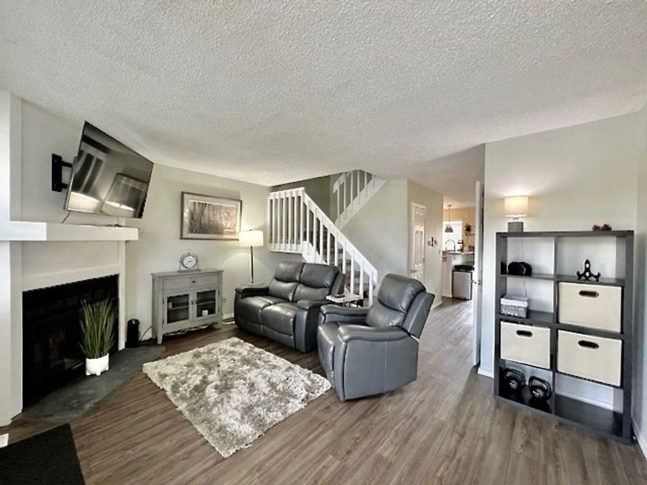 6838 Ravencrest Dr - Photo 4 of 45