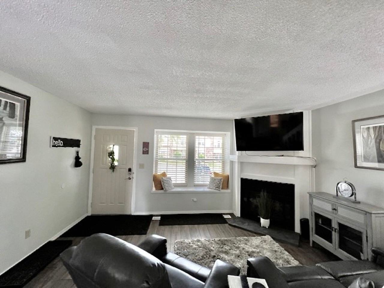 6838 Ravencrest Dr - Photo 7 of 45