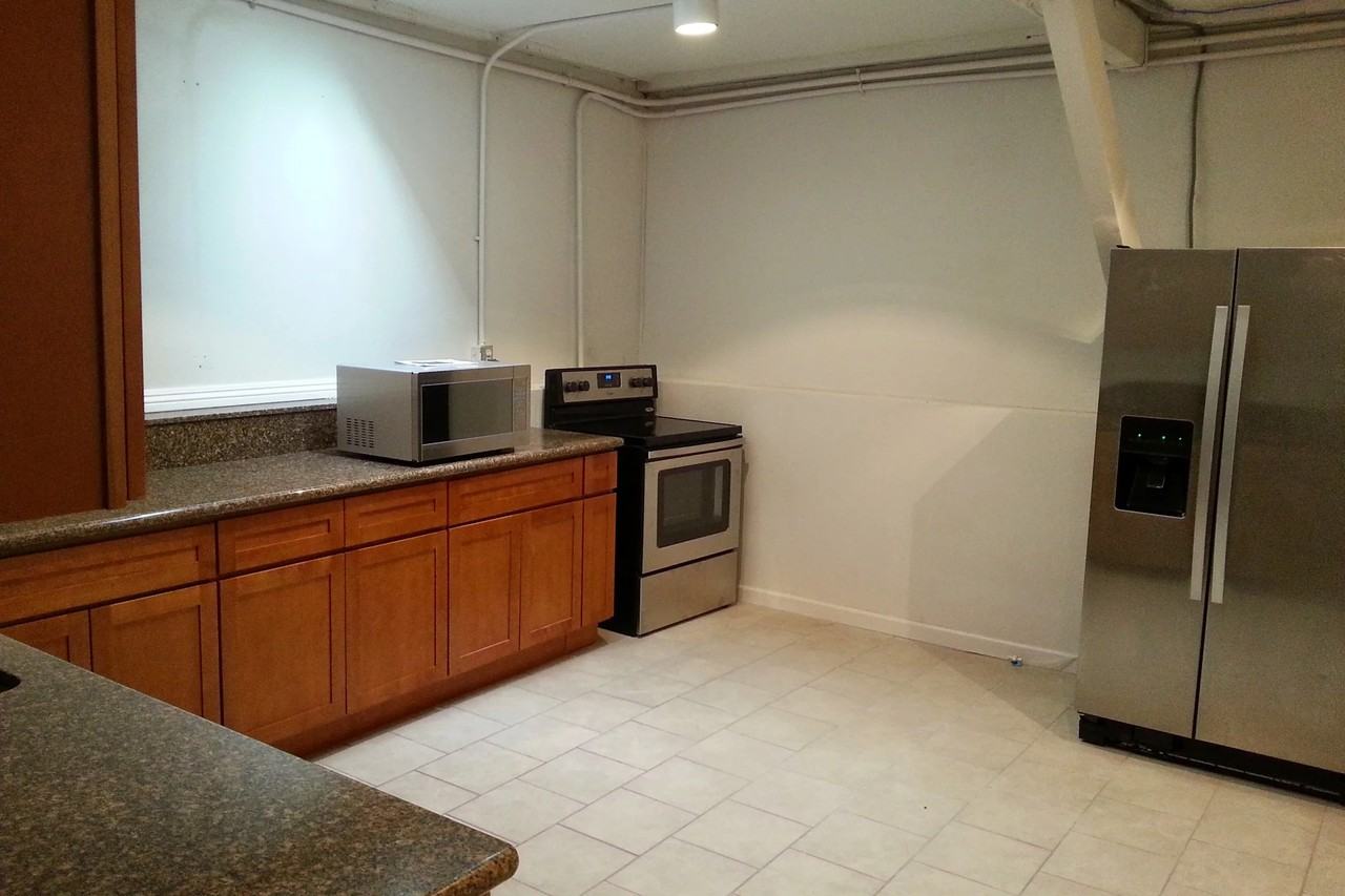 1330 N Blue Gum St - Photo 2 of 13