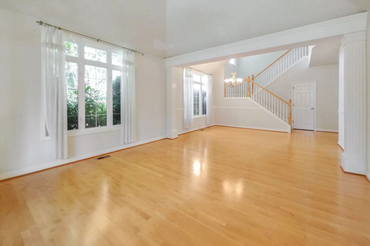 12119 Concord Way - Photo 3 of 21