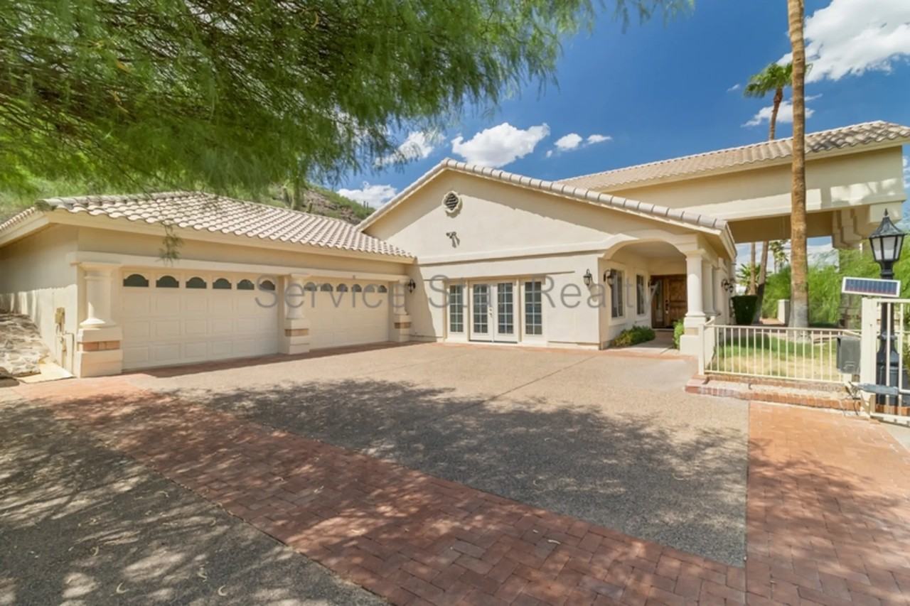 13840 N Coral Gables Dr - Photo 2 of 40