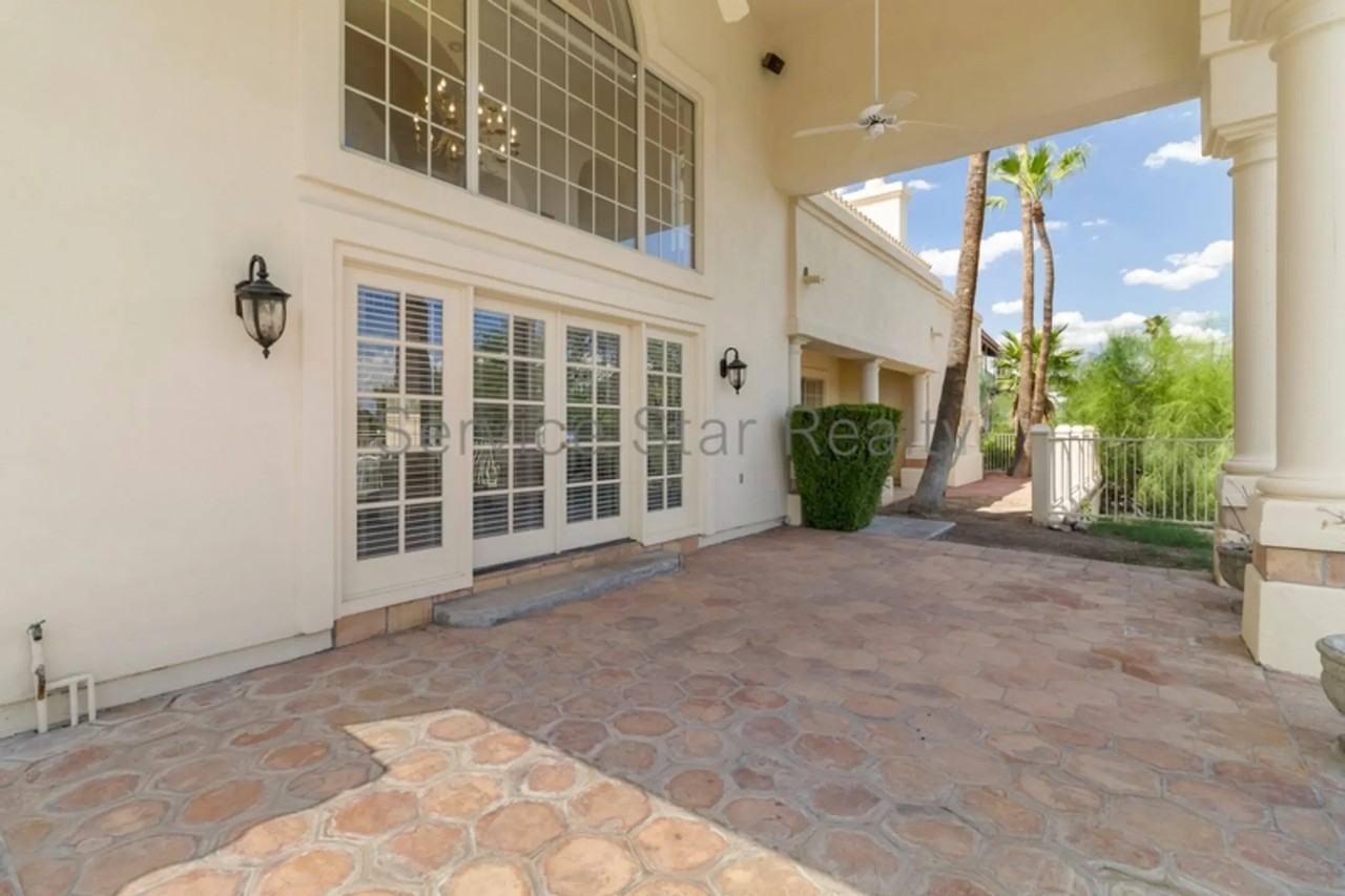 13840 N Coral Gables Dr - Photo 3 of 40