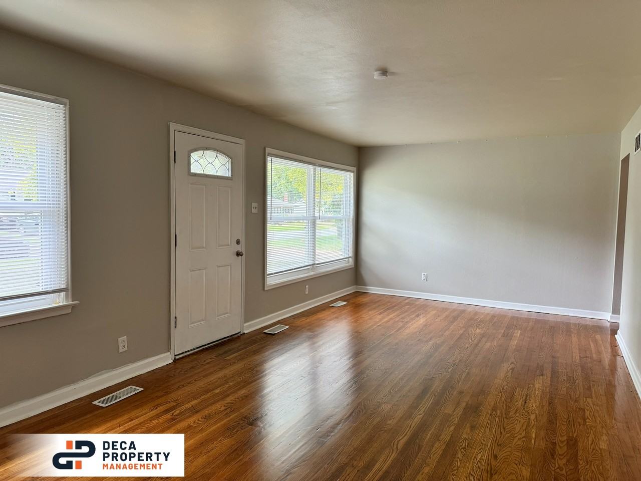 225 Saint Regis Ln - Photo 3 of 16