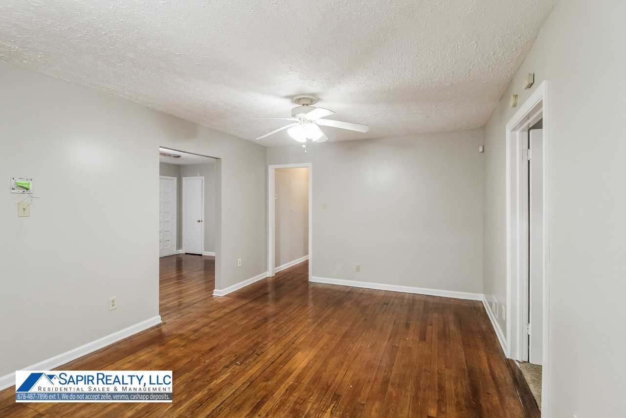 2694 Fairlane Dr Se - Photo 5 of 16