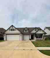 featured image of 13318 S 19th Pl