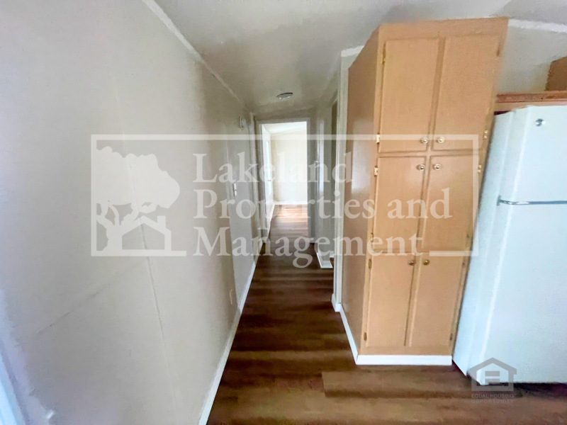 340 S Hankin Rd - Photo 5 of 14