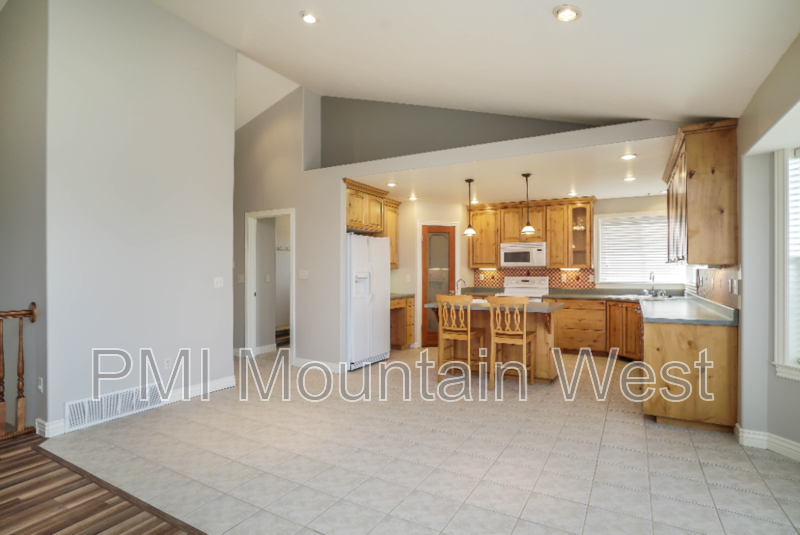 144 S Mountain Rd #A - Photo 2 of 25