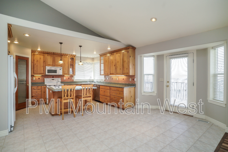 144 S Mountain Rd #A - Photo 3 of 25