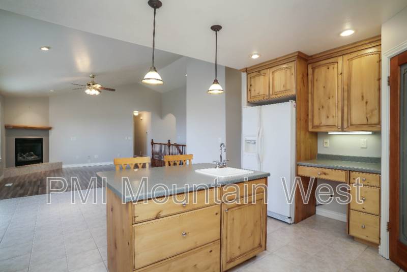 144 S Mountain Rd #A - Photo 5 of 25