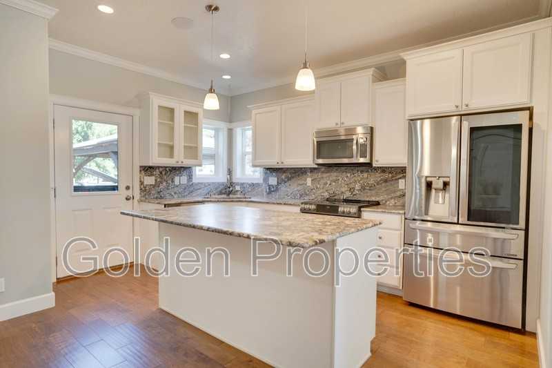 1127 E Indiana Ave - Photo 2 of 31