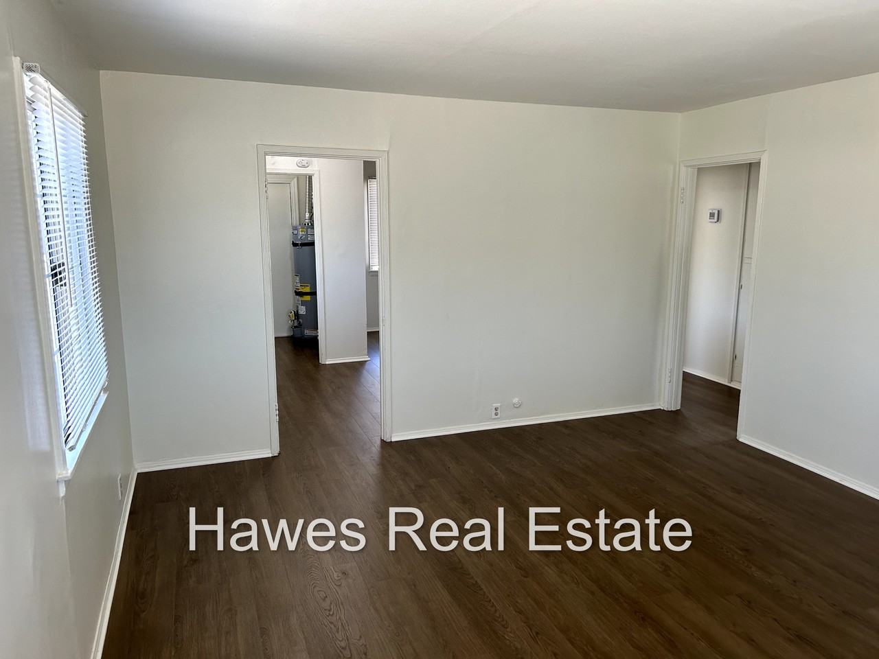 388 Drake Ave - Photo 4 of 17