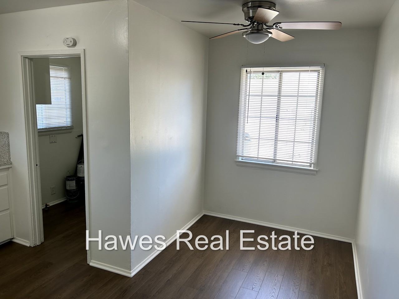 388 Drake Ave - Photo 7 of 17