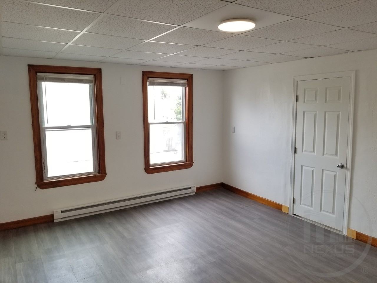 127 Burnside Ave - Photo 2 of 9