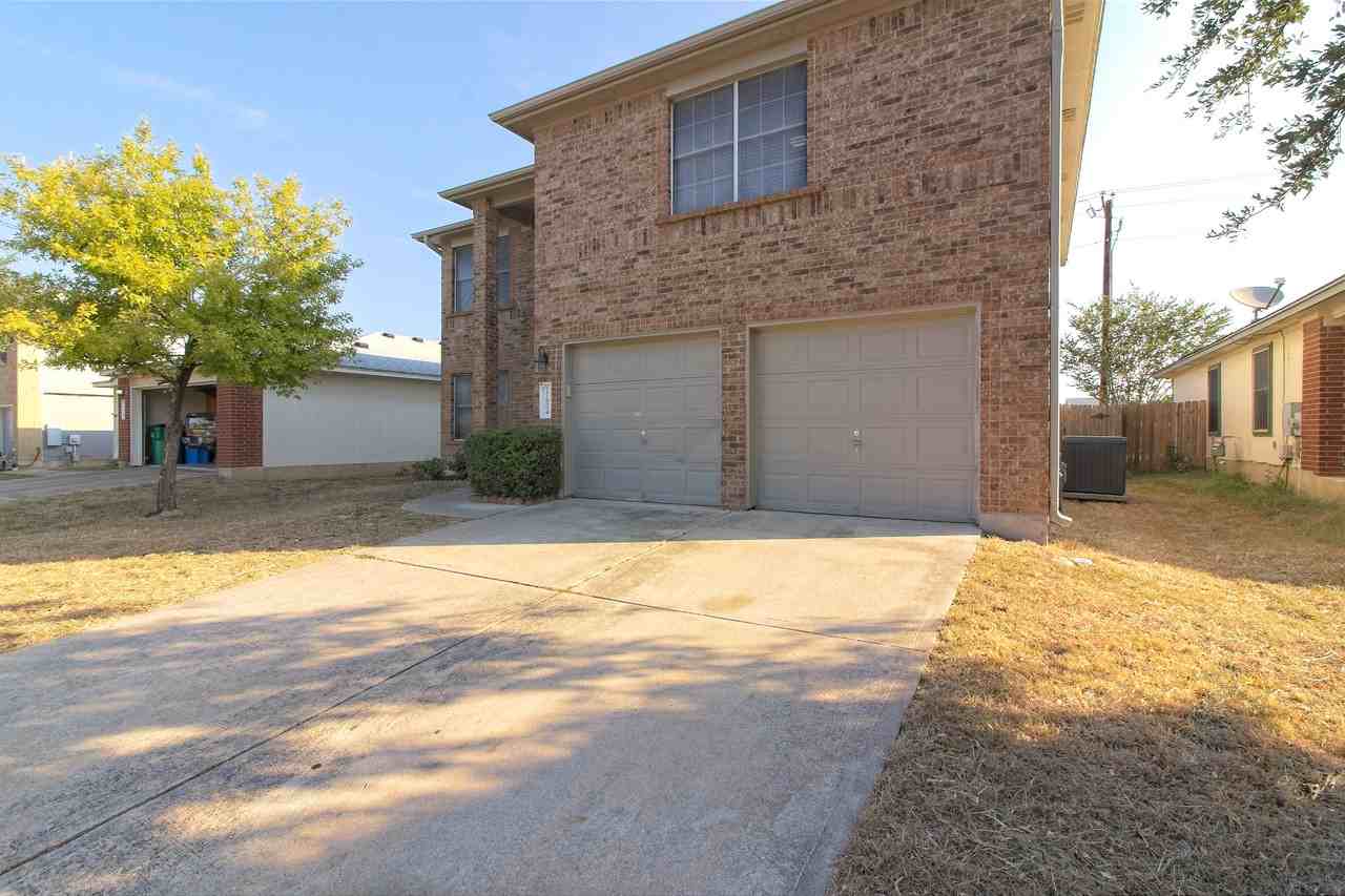 17604 Wiseman Dr - Photo 2 of 35