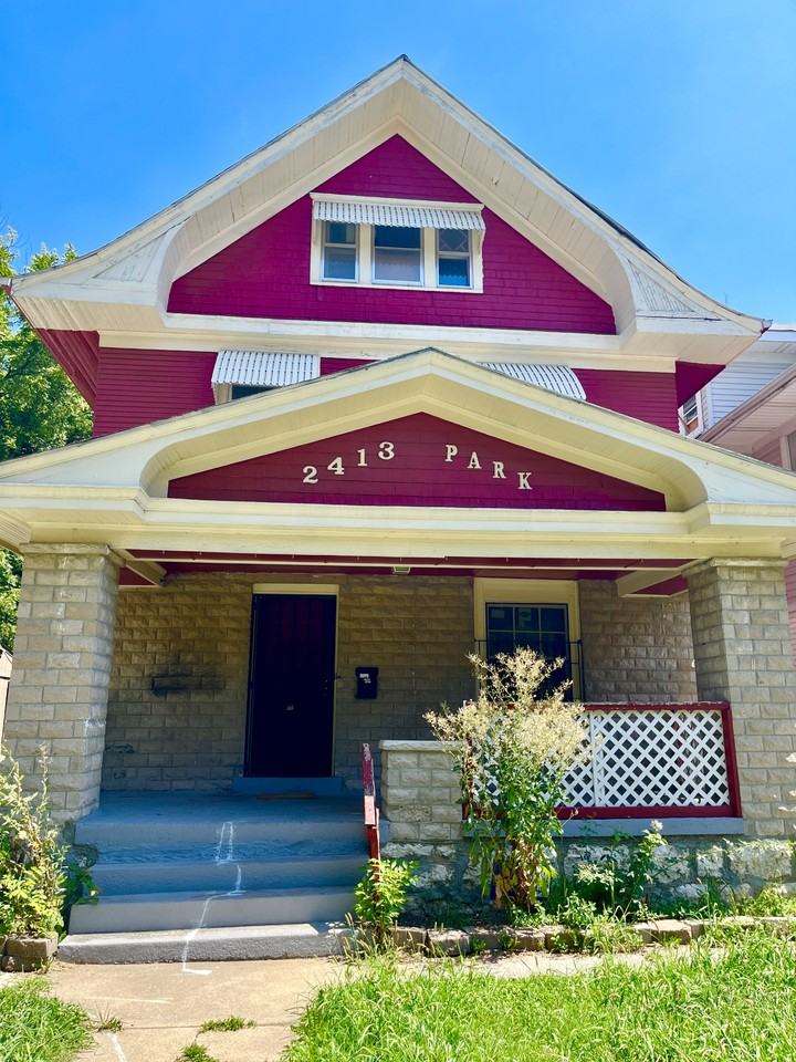 2413 Park Ave - Photo 2 of 33
