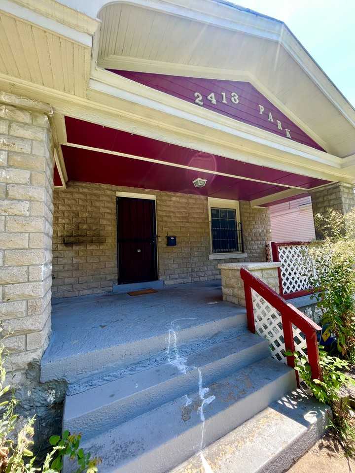 2413 Park Ave - Photo 3 of 33