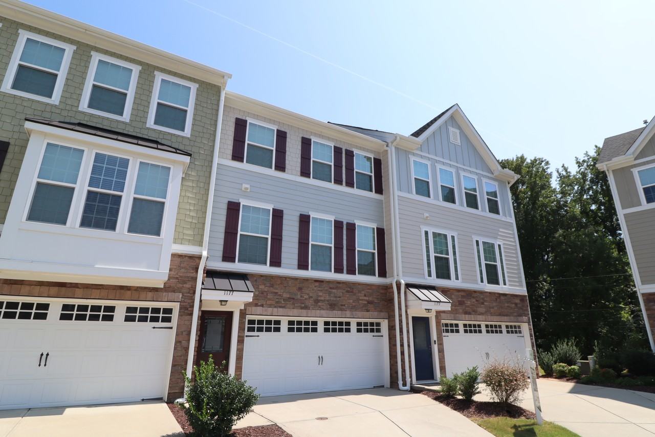 1177 Boxcar Way