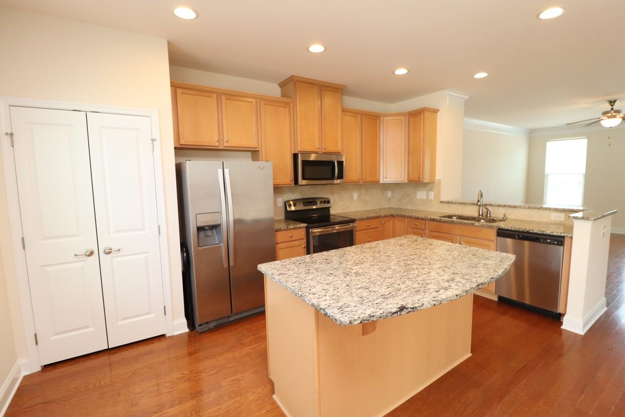 1177 Boxcar Way - Photo 4 of 39